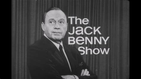  Jack Benny Program - Une comédie radiophonique à la pointe de l'humour absurde et du talent incomparable de Jack Benny !